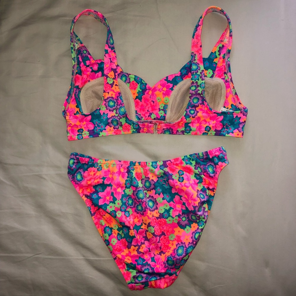🌸3 for $15🌸 - Picture 2 of 3